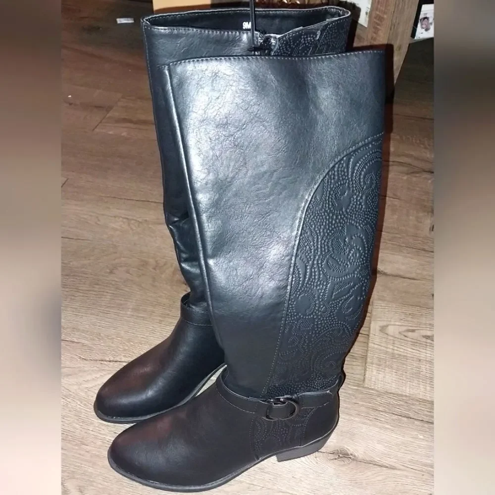 Easy Street Womens Luella Block Heel Riding Boots sz 9